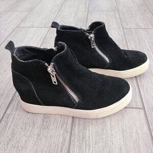 Steve Madden Wedgie Black Suede Sneaker Boots Women's Size 7